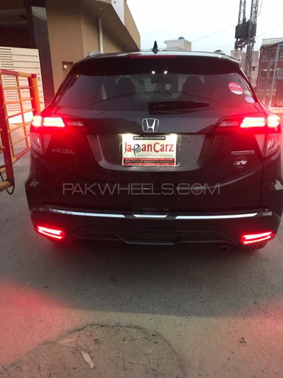 Honda Vezel 2017 for Sale in Lahore Honda Vezel 2017 for Sale in Lahore Image-14