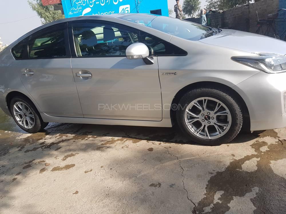 Toyota Prius 2014 for Sale in Islamabad Toyota Prius 2014 for Sale in Islamabad Image-5