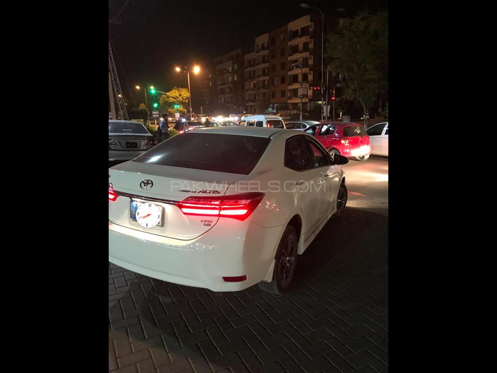 Toyota Corolla 2019 for Sale in Peshawar Toyota Corolla 2019 for Sale in Peshawar Image-2
