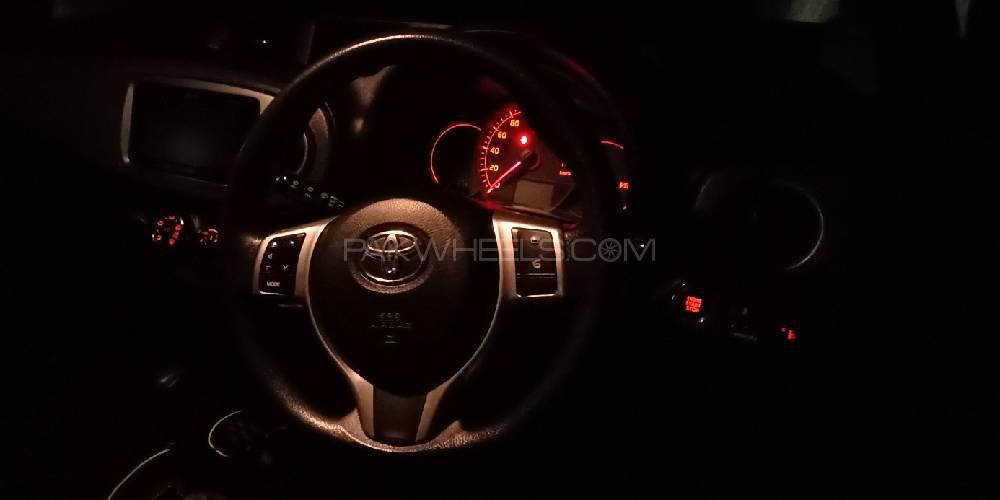 Toyota Vitz 2013 for Sale in Peshawar Toyota Vitz 2013 for Sale in Peshawar Image-18