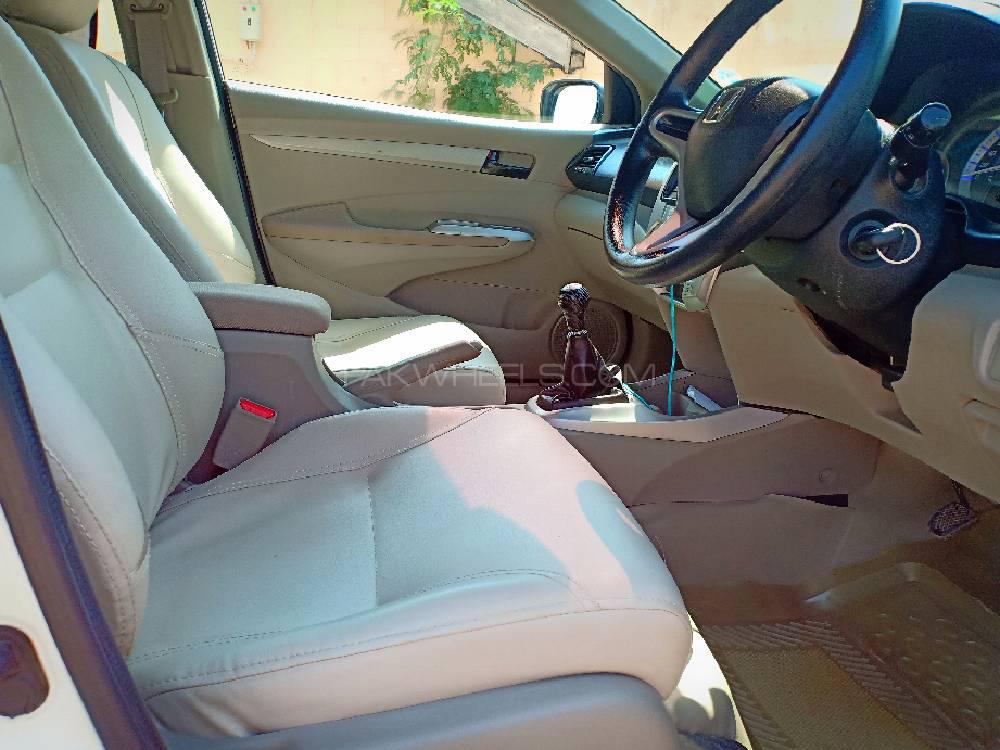 Honda City 2016 for Sale in Karachi Honda City 2016 for Sale in Karachi Image-13