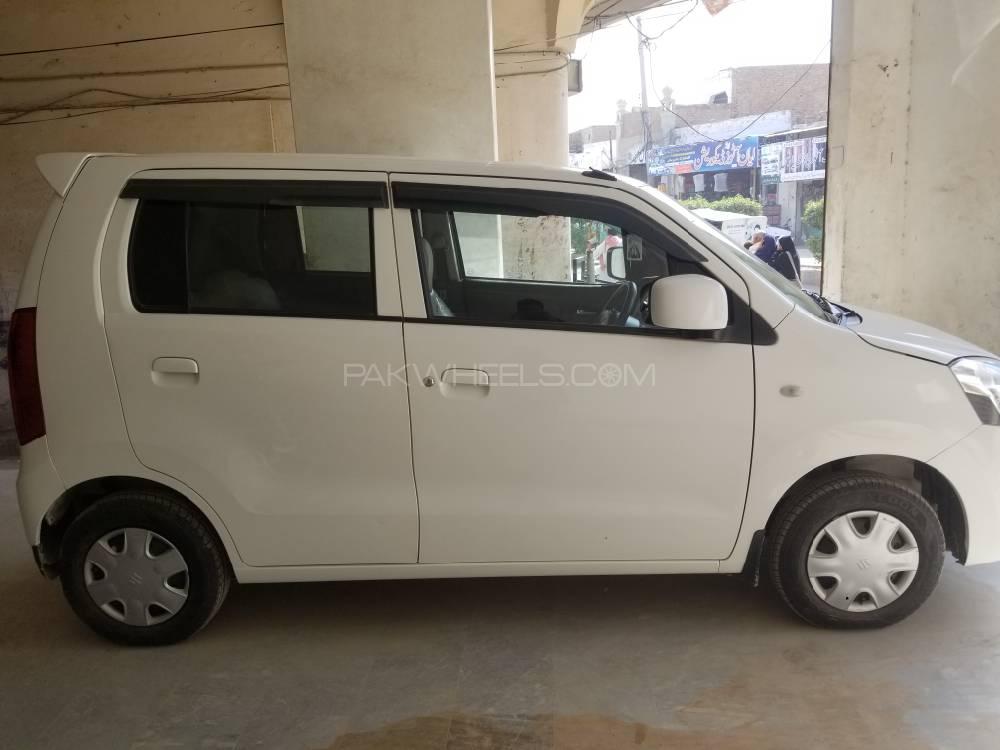 Suzuki Wagon R 2016 for Sale in Muzaffar Gargh Image-1