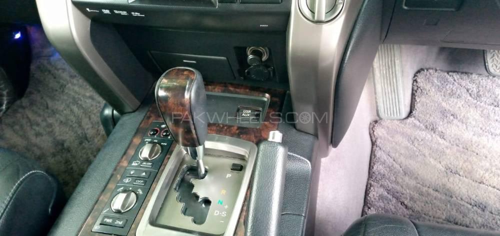 Toyota Land Cruiser 2010 for Sale in Islamabad Toyota Land Cruiser 2010 for Sale in Islamabad Image-8