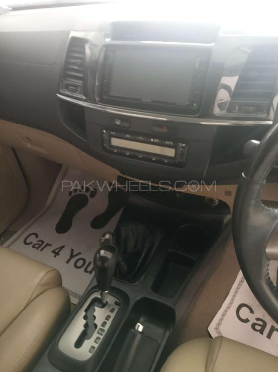 Toyota Fortuner 2015 for Sale in Gujranwala Toyota Fortuner 2015 for Sale in Gujranwala Image-8