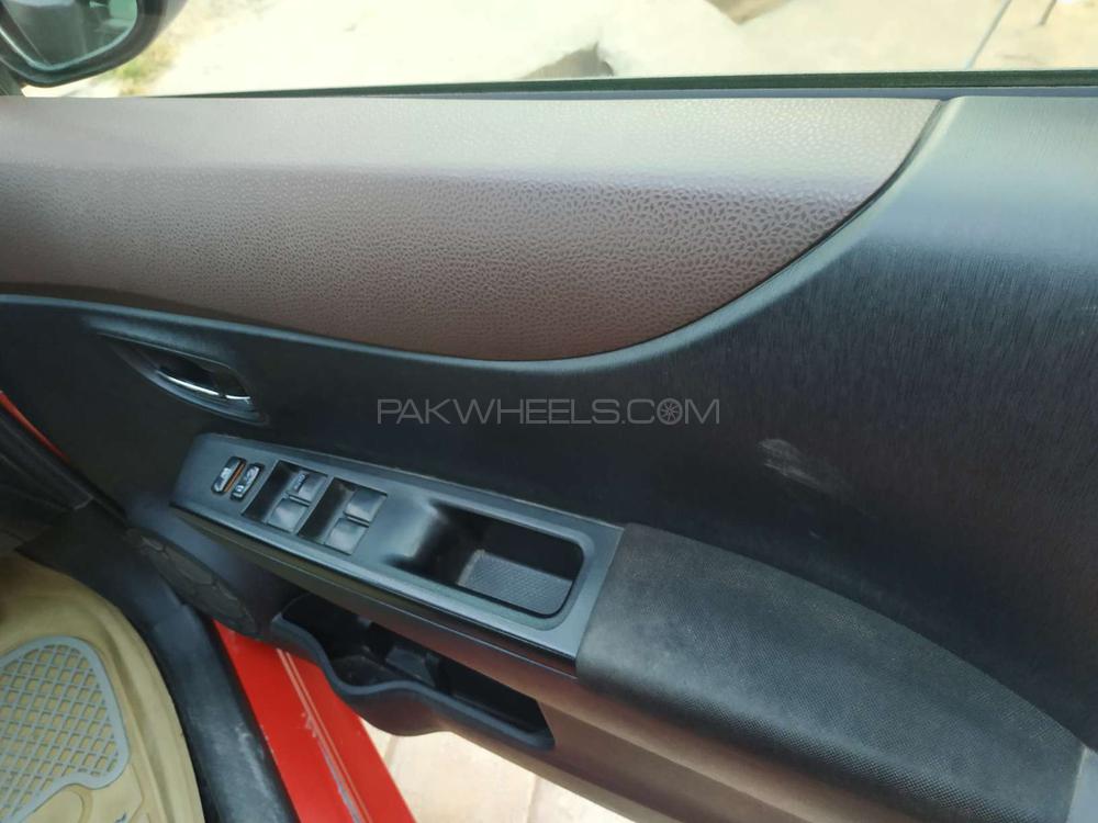 Toyota Vitz 2011 for Sale in Peshawar Toyota Vitz 2011 for Sale in Peshawar Image-12