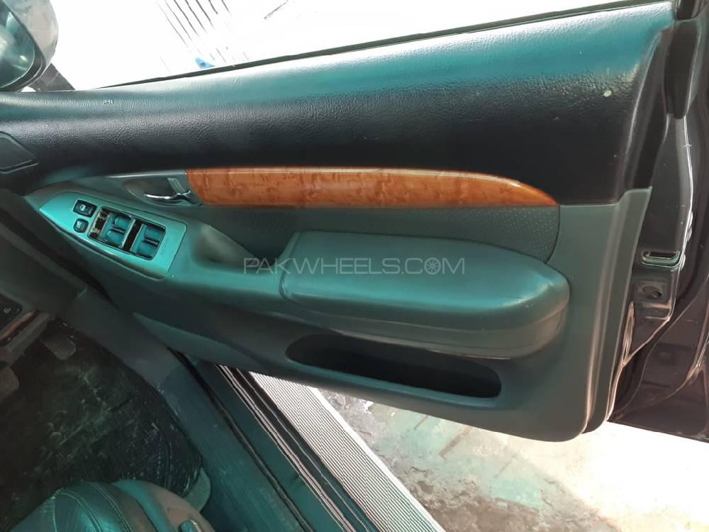 Toyota Prado 2004 for Sale in Lahore Toyota Prado 2004 for Sale in Lahore Image-13