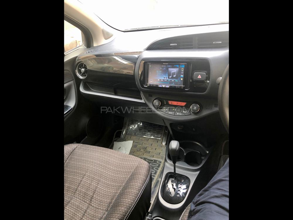 Toyota Vitz 2017 for Sale in Hyderabad Toyota Vitz 2017 for Sale in Hyderabad Image-7