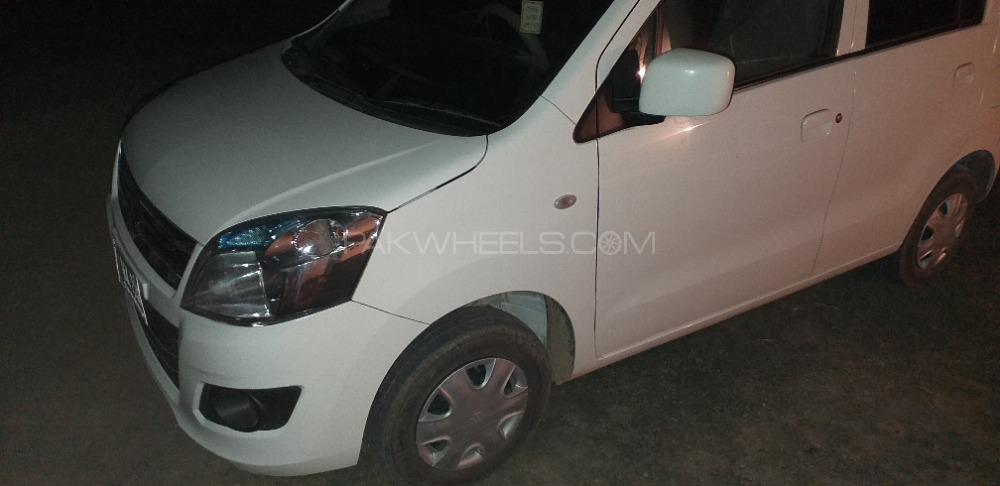 Suzuki Wagon R 2017 for Sale in Sargodha Suzuki Wagon R 2017 for Sale in Sargodha Image-3