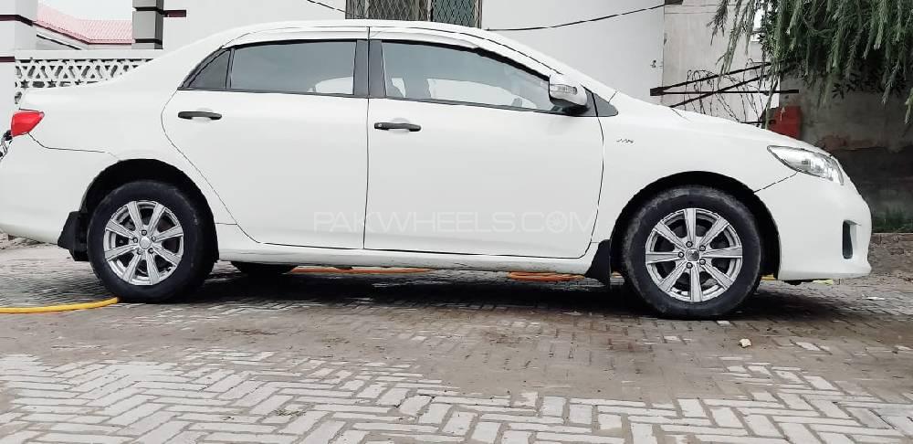 Toyota Corolla 2013 for Sale in Hafizabad Toyota Corolla 2013 for Sale in Hafizabad Image-3