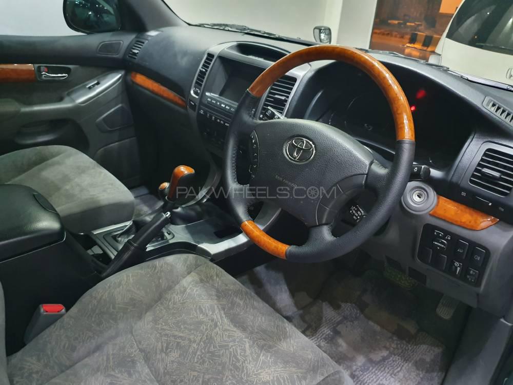 Toyota Prado 2005 for Sale in Peshawar Toyota Prado 2005 for Sale in Peshawar Image-6