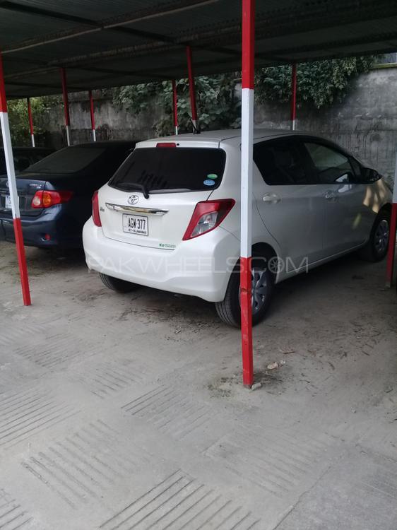 Toyota Vitz 2014 for Sale in Abbottabad Toyota Vitz 2014 for Sale in Abbottabad Image-2