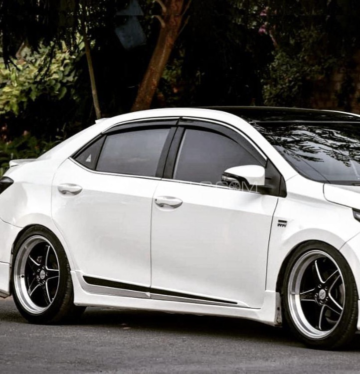 Toyota Corolla - 2018  Toyota Corolla - 2018  Image-4