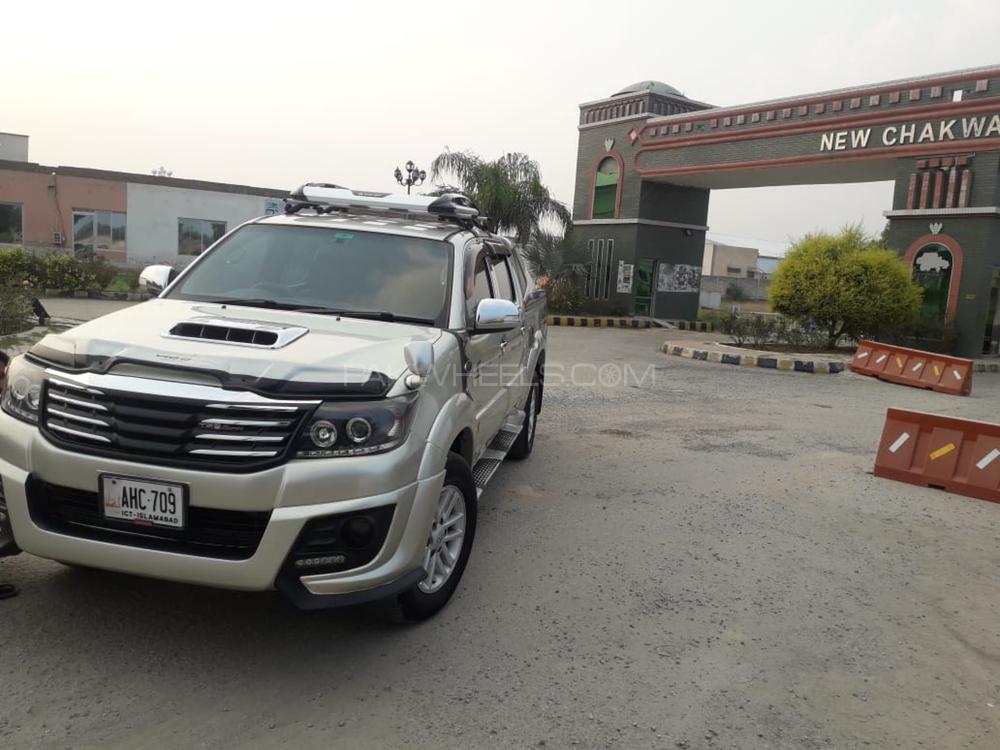 Toyota Hilux 2012 for Sale in Chakwal Image-1