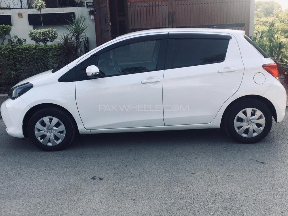 Toyota Vitz 2015 for Sale in Islamabad Toyota Vitz 2015 for Sale in Islamabad Image-2
