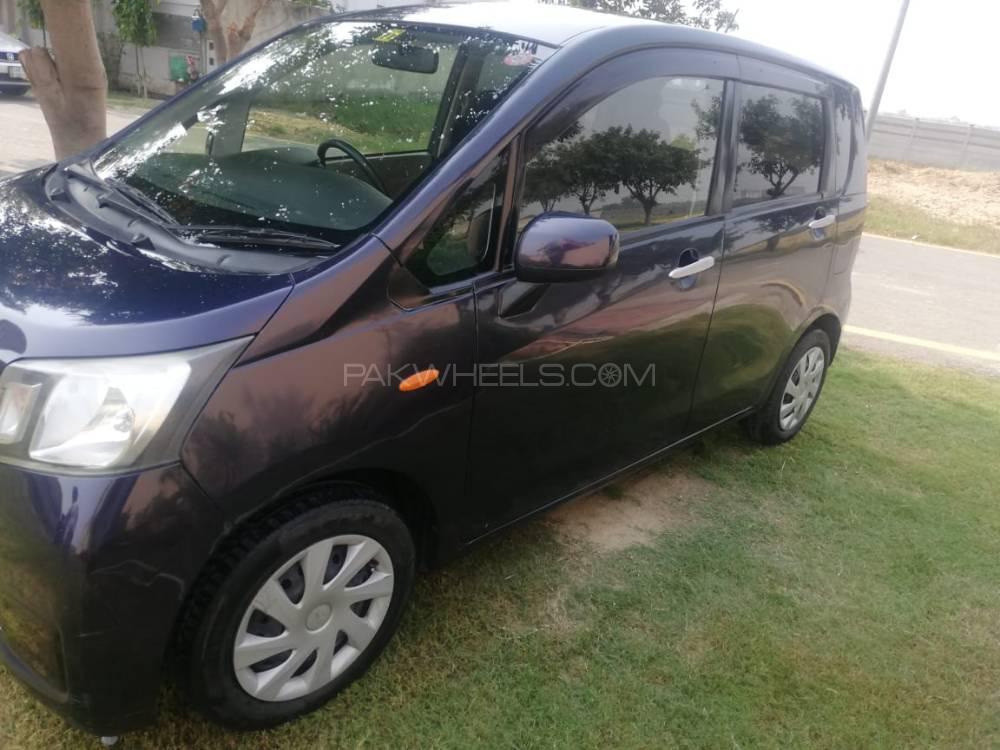 Daihatsu Move 2013 for Sale in Lahore Daihatsu Move 2013 for Sale in Lahore Image-2