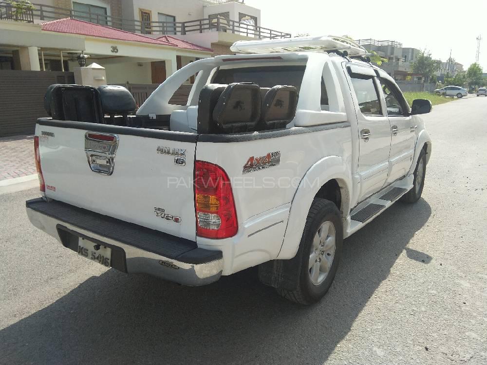 Toyota Hilux 2010 for Sale in Rawalpindi Toyota Hilux 2010 for Sale in Rawalpindi Image-2