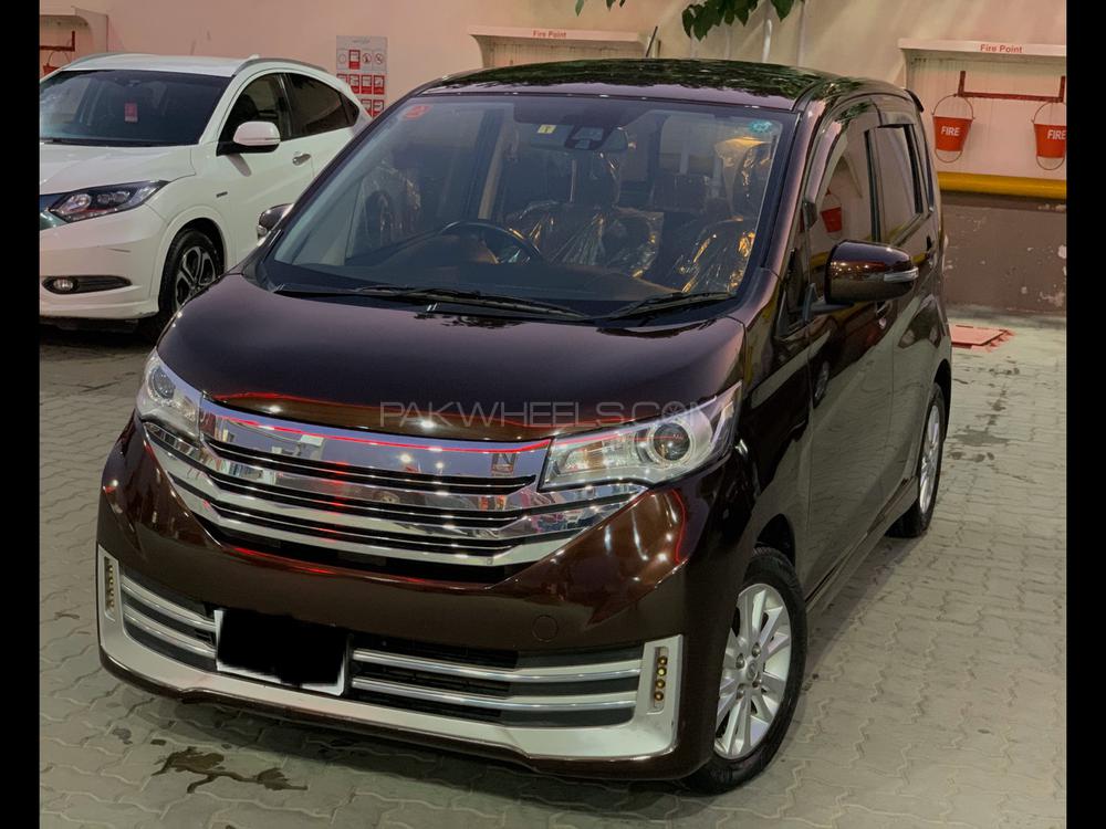 Nissan Dayz Highway Star 2015 for Sale in Sialkot Nissan Dayz Highway Star 2015 for Sale in Sialkot Image-6