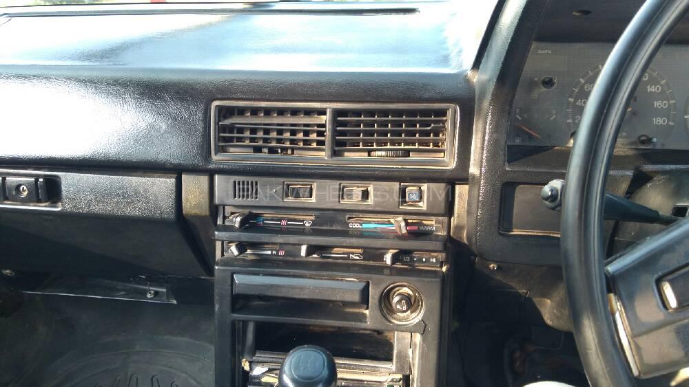 ٹویوٹا کرونا 1982 for Sale in اٹک ٹویوٹا کرونا 1982 for Sale in اٹک Image-18