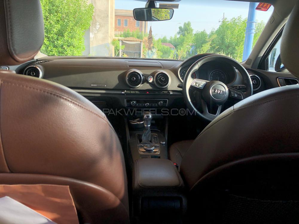آوڈی اے 3 2018 for Sale in فیصل آباد آوڈی اے 3 2018 for Sale in فیصل آباد Image-8