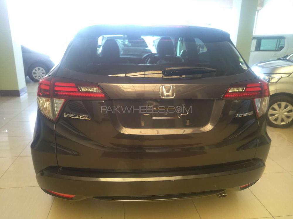 Honda Vezel 2015 for Sale in Multan Honda Vezel 2015 for Sale in Multan Image-6