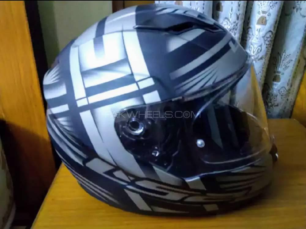 ls2 helmet Image-1