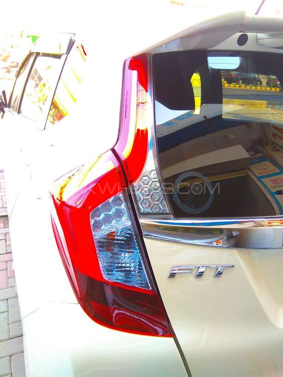 Honda Fit 2016 for Sale in Lahore Honda Fit 2016 for Sale in Lahore Image-13