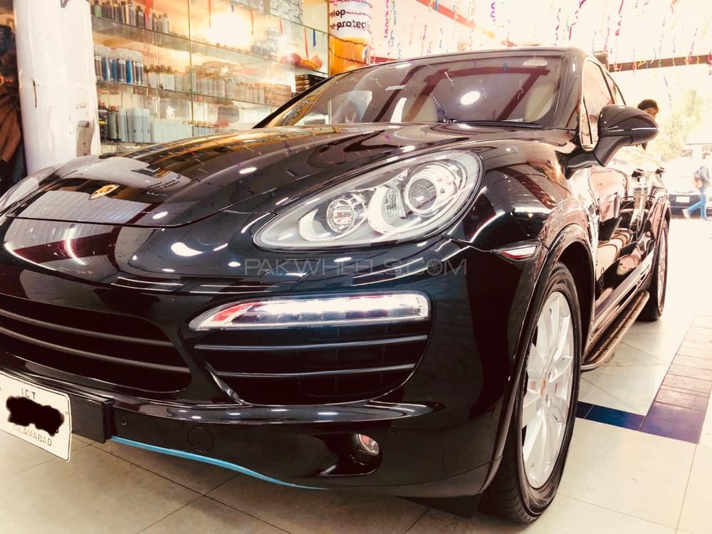 Porsche Cayenne 2013 for Sale in Lahore Porsche Cayenne 2013 for Sale in Lahore Image-2