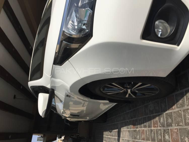 Toyota Corolla 2015 for Sale in Lahore Toyota Corolla 2015 for Sale in Lahore Image-2