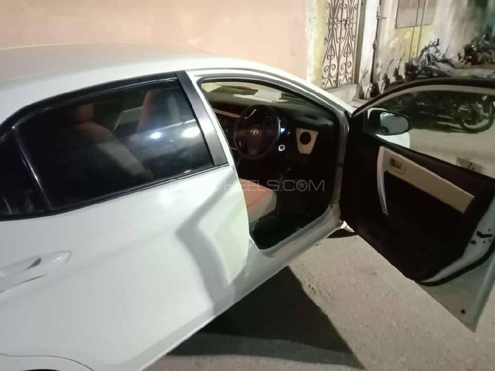 Toyota Corolla 2018 for Sale in Karachi Toyota Corolla 2018 for Sale in Karachi Image-4