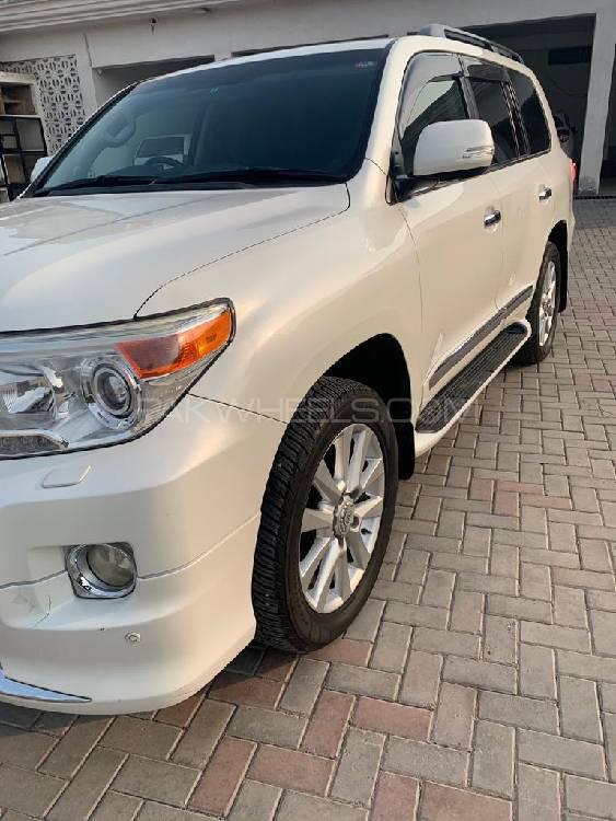 Toyota Land Cruiser 2012 for Sale in Taxila Toyota Land Cruiser 2012 for Sale in Taxila Image-5