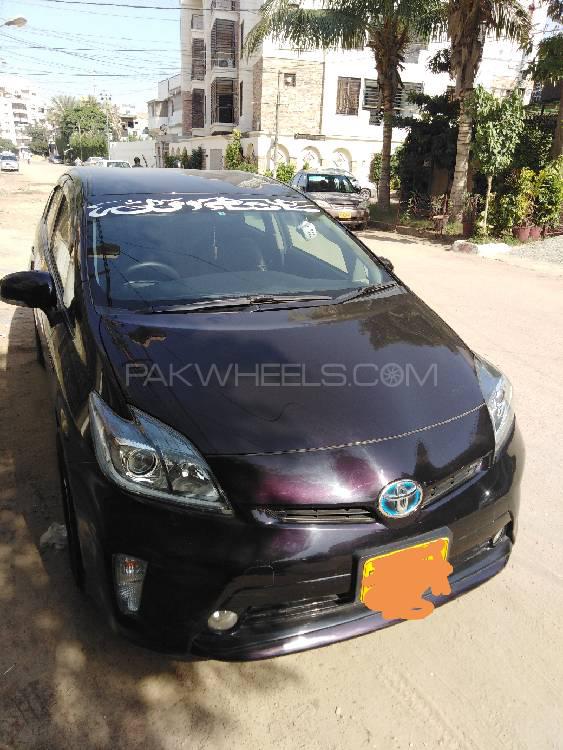 Toyota Prius 2014 for Sale in Karachi Toyota Prius 2014 for Sale in Karachi Image-11