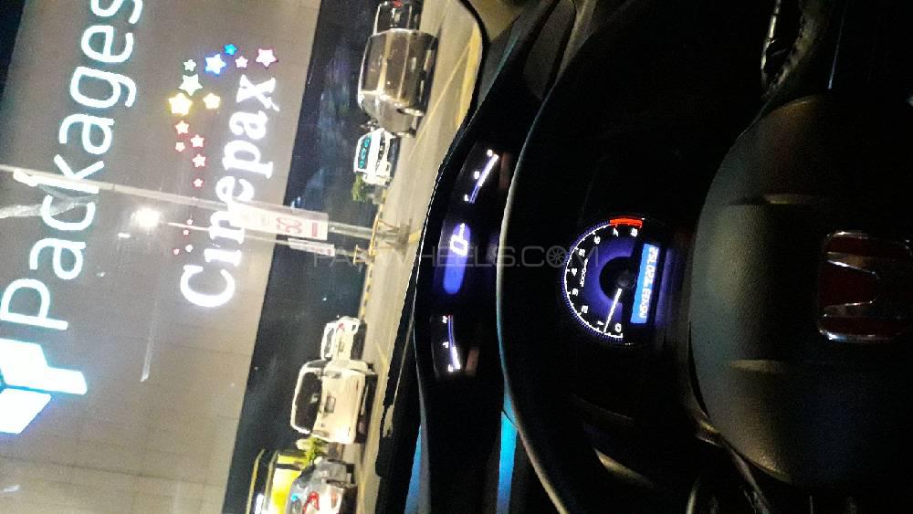 Honda Civic 2007 for Sale in Multan Honda Civic 2007 for Sale in Multan Image-2