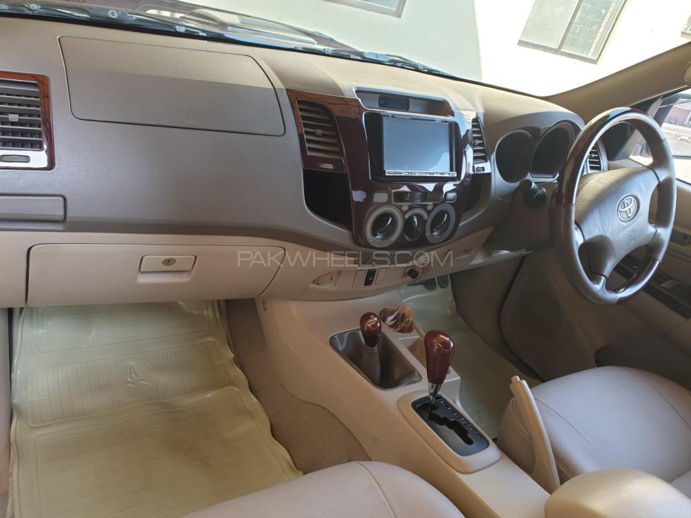 ٹویوٹا ہائیلکس 2006 for Sale in لاہور ٹویوٹا ہائیلکس 2006 for Sale in لاہور Image-3