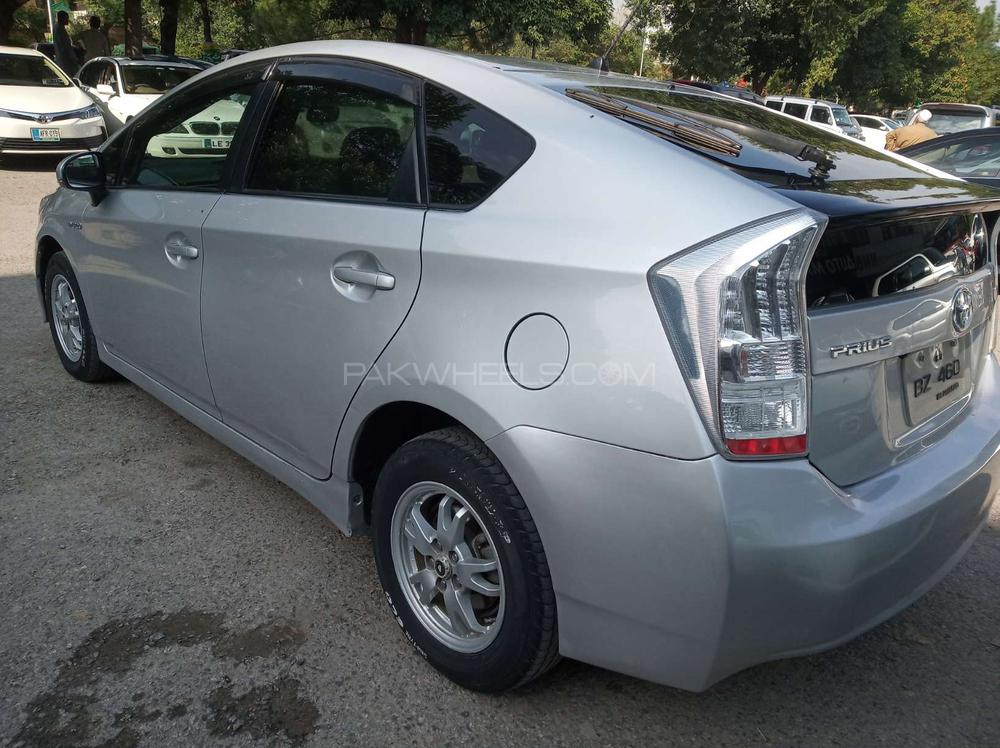Toyota Prius 2011 for Sale in Islamabad Toyota Prius 2011 for Sale in Islamabad Image-3
