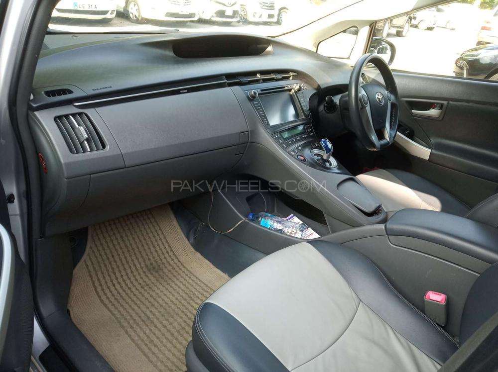 Toyota Prius 2011 for Sale in Islamabad Toyota Prius 2011 for Sale in Islamabad Image-6