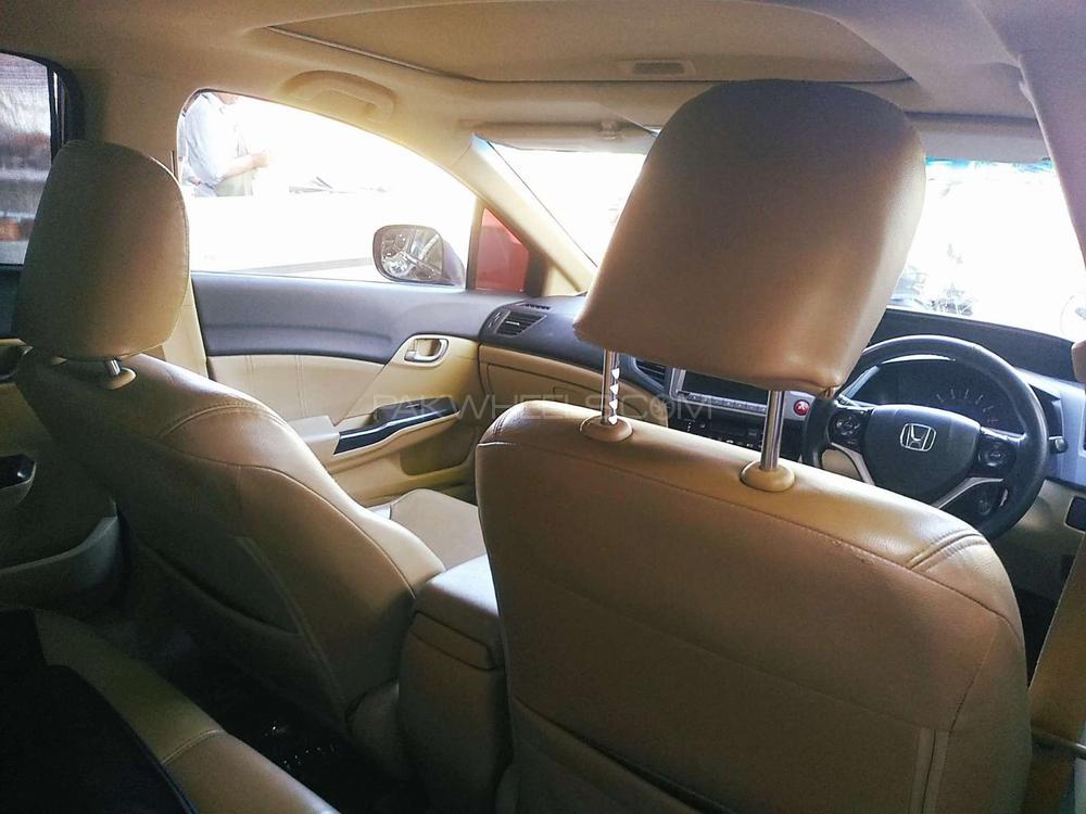 Honda Civic 2015 for Sale in Rawalpindi Honda Civic 2015 for Sale in Rawalpindi Image-9