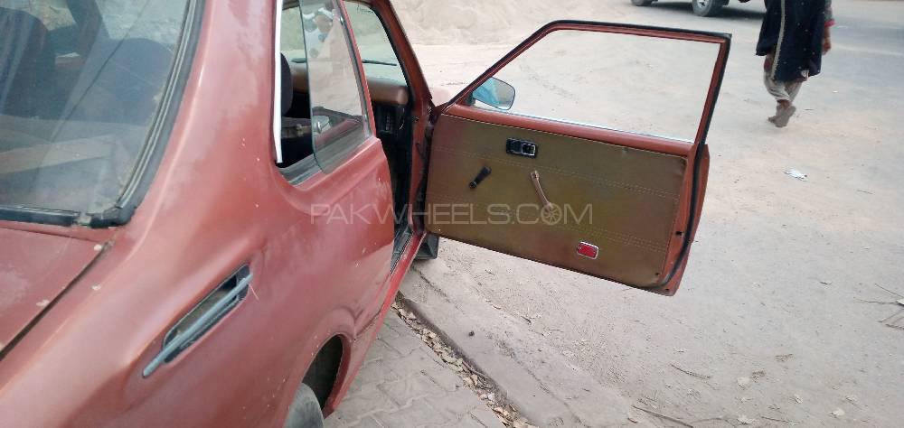 Toyota Corolla 1975 for Sale in Multan Toyota Corolla 1975 for Sale in Multan Image-6