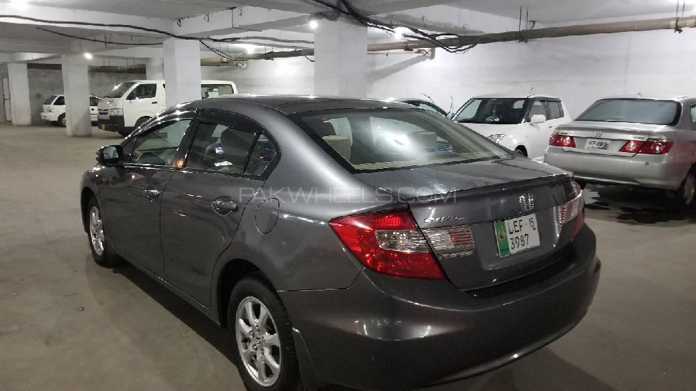 Honda Civic 2015 for Sale in Faisalabad Honda Civic 2015 for Sale in Faisalabad Image-8