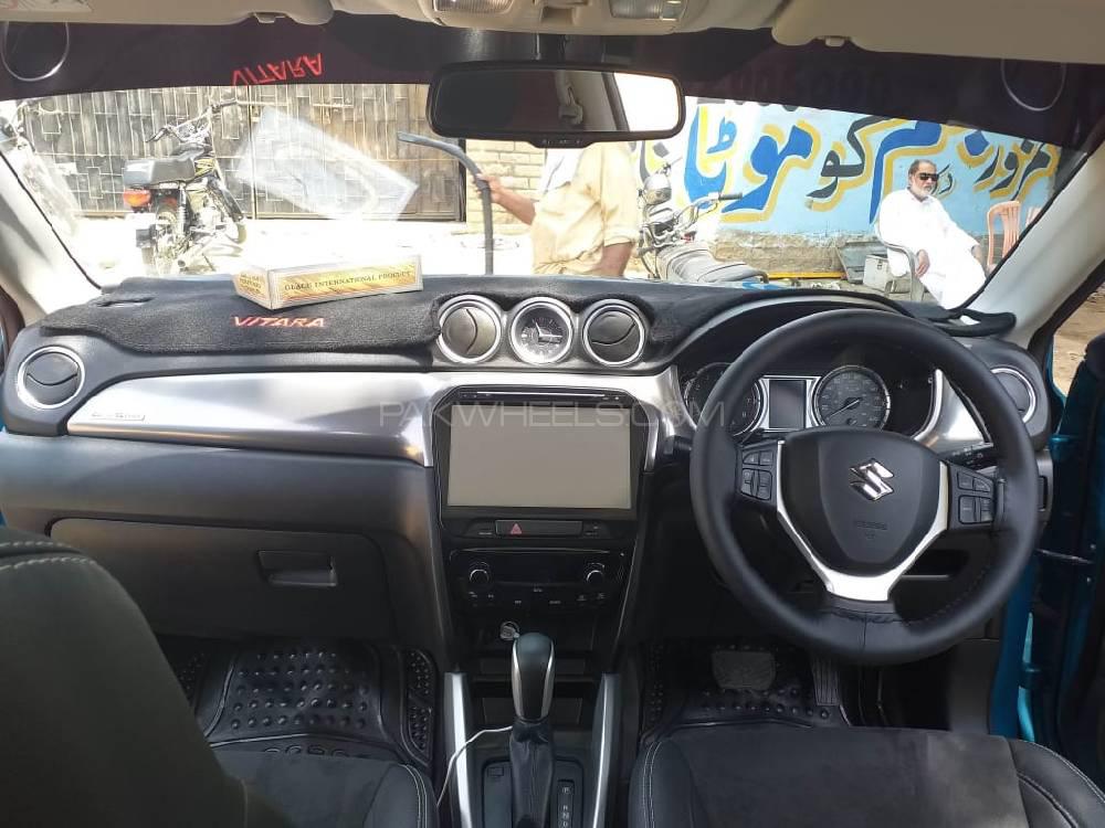 Suzuki Vitara 2018 for Sale in Karachi Suzuki Vitara 2018 for Sale in Karachi Image-3