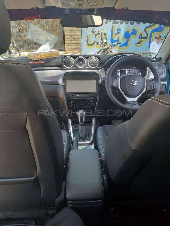 Suzuki Vitara 2018 for Sale in Karachi Suzuki Vitara 2018 for Sale in Karachi Image-10