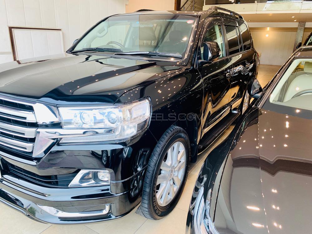 Toyota Land Cruiser 2012 for Sale in Lahore Toyota Land Cruiser 2012 for Sale in Lahore Image-3