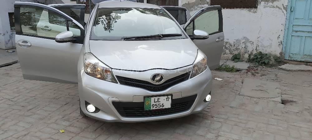 Toyota Vitz 2014 for Sale in Hafizabad Image-1