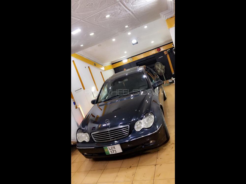 مرسڈیز بینز سی کلاس 2003 for Sale in فیصل آباد مرسڈیز بینز سی کلاس 2003 for Sale in فیصل آباد Image-14