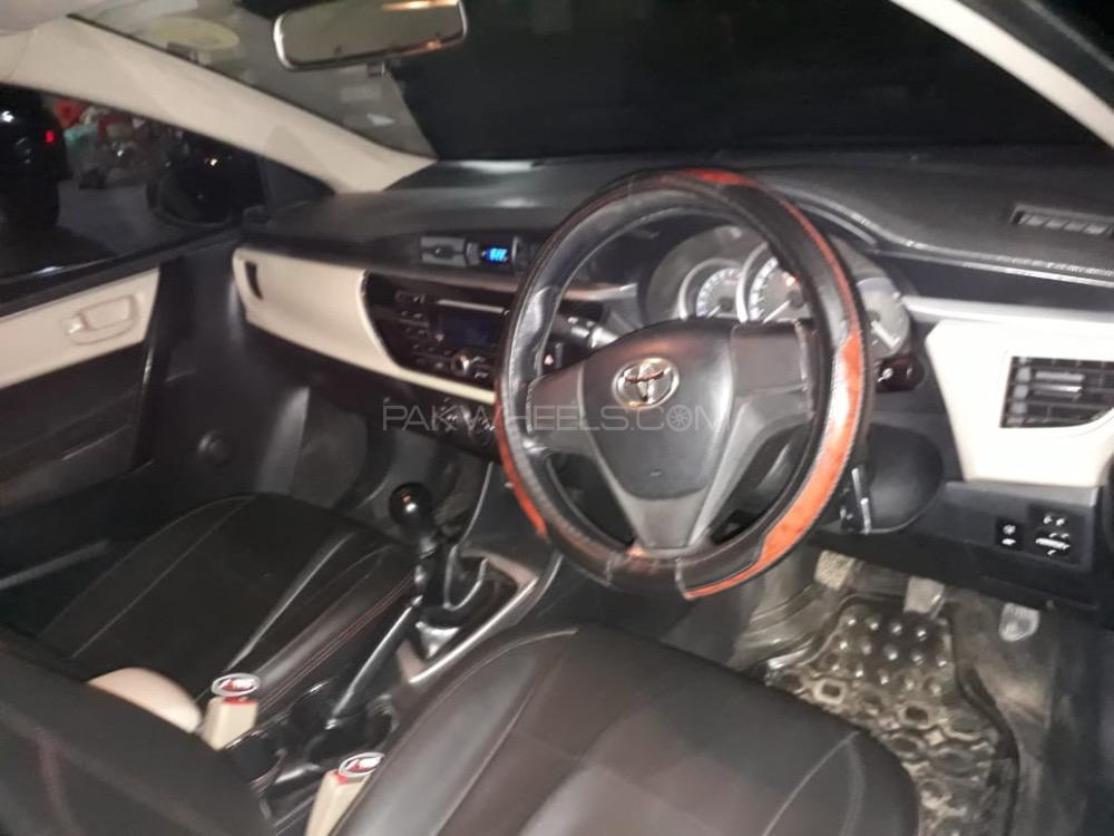 Toyota Corolla 2015 for Sale in Rawalpindi Toyota Corolla 2015 for Sale in Rawalpindi Image-8