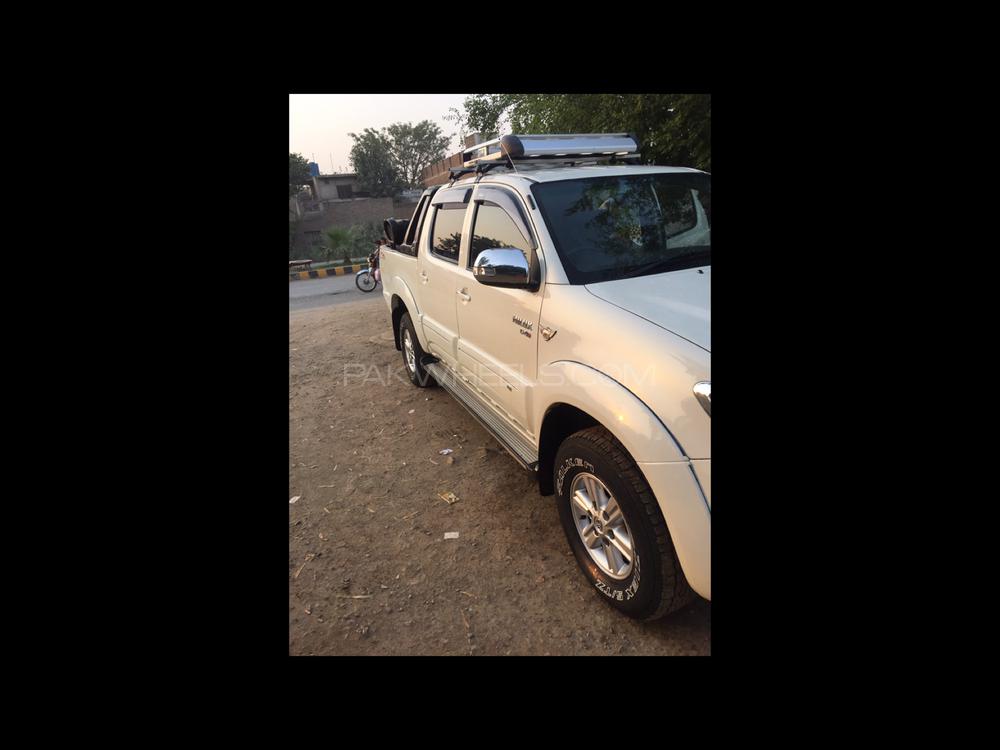 Toyota Hilux 2011 for Sale in Sargodha Image-1