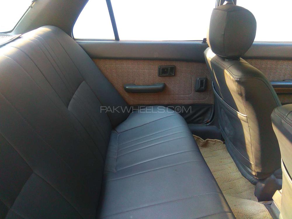 Toyota Corolla 1988 for Sale in Lahore Toyota Corolla 1988 for Sale in Lahore Image-8