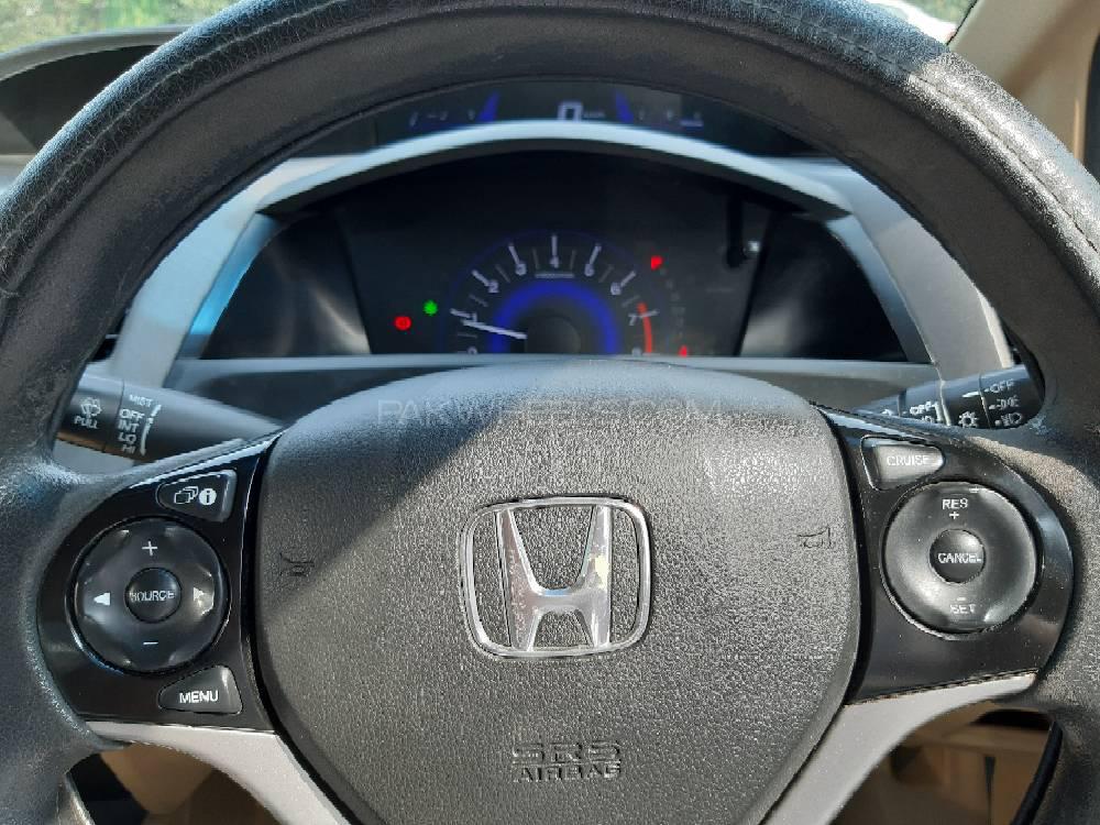 Honda Civic 2013 for Sale in Lahore Honda Civic 2013 for Sale in Lahore Image-10