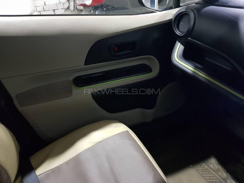 Toyota Aqua 2014 for Sale in Lahore Toyota Aqua 2014 for Sale in Lahore Image-11