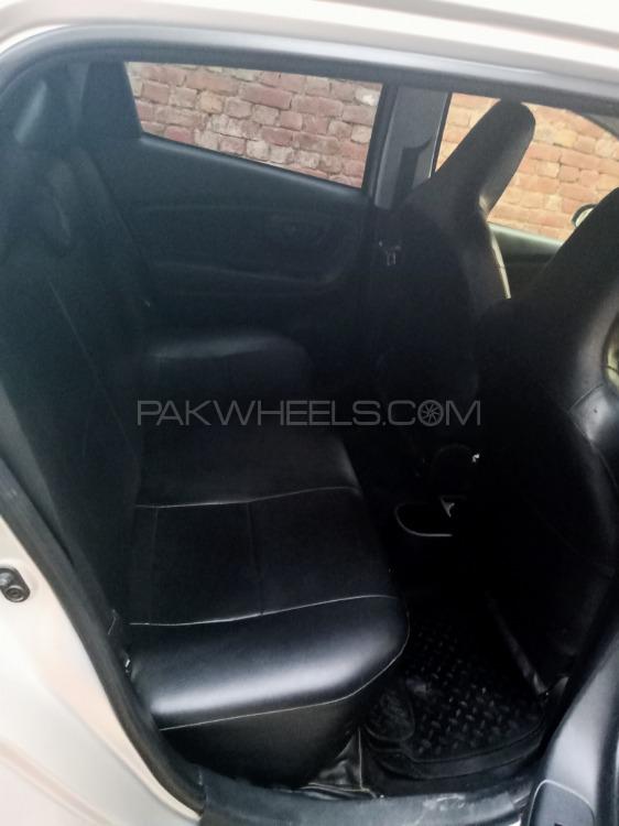 Toyota Vitz 2014 for Sale in Lahore Toyota Vitz 2014 for Sale in Lahore Image-14