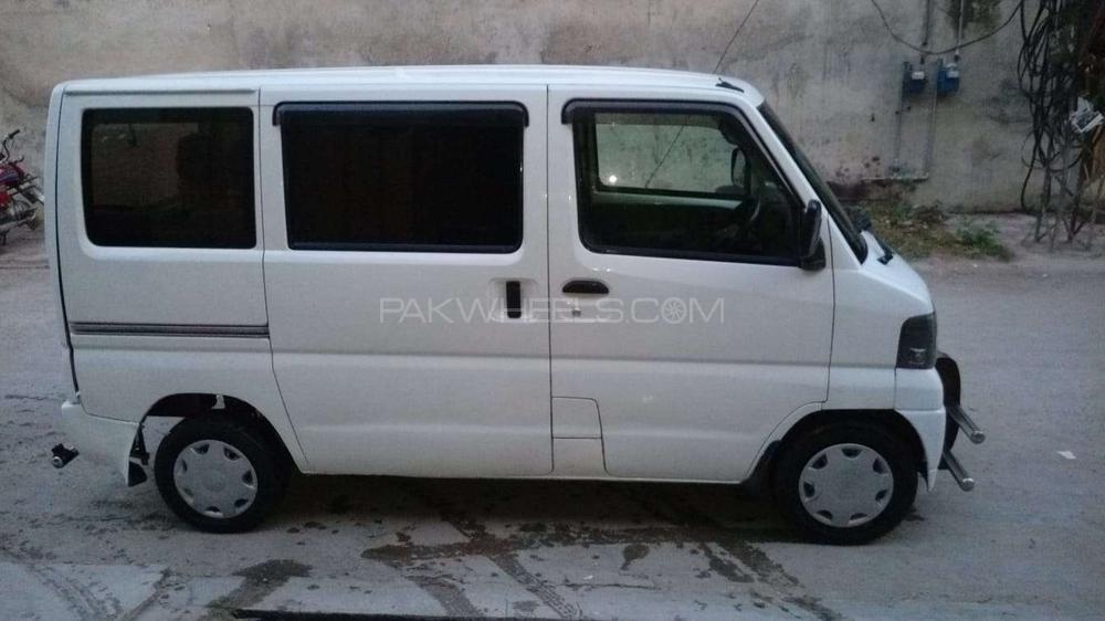 نسان کلپر 2010 for Sale in لاہور نسان کلپر 2010 for Sale in لاہور Image-3
